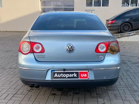 Volkswagen passat b6 2006 синий - фото 9