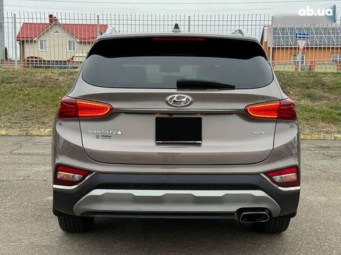 Hyundai Santa Fe 2019 - фото 8