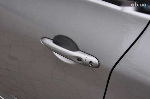 Renault Zoe 2015 - фото 14