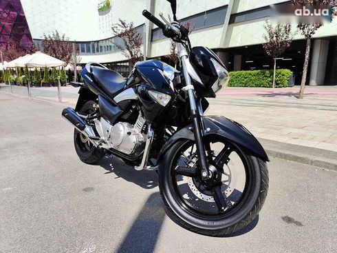 Suzuki GSR 2016 - фото 9