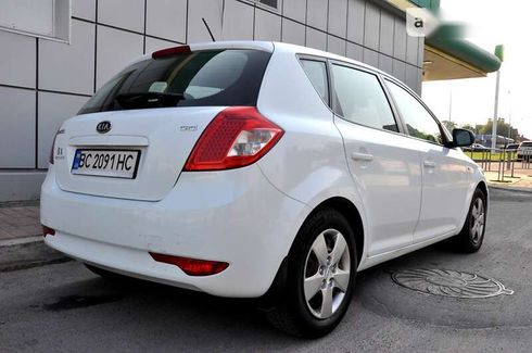 Kia Cee'd 2012 - фото 9