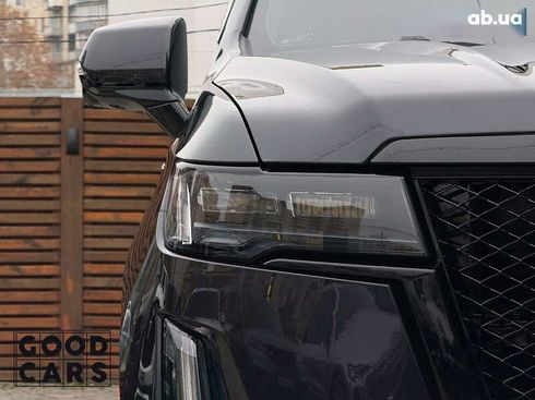 Cadillac Escalade 2022 - фото 11