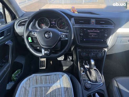 Volkswagen Tiguan 2021 - фото 19