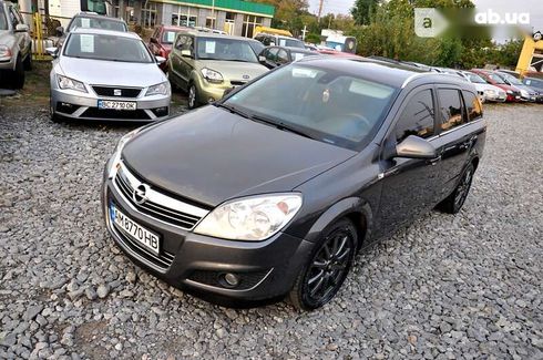 Opel Astra 2010 - фото 13