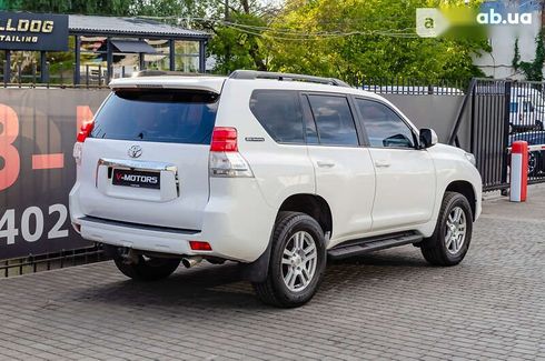 Toyota Land Cruiser Prado 2012 - фото 8