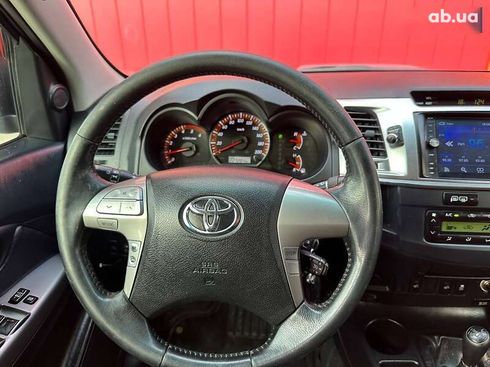 Toyota Hilux 2014 - фото 14