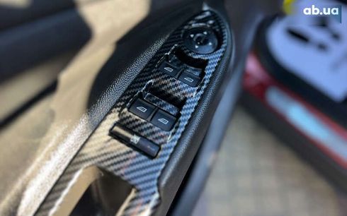 Ford Escape 2016 - фото 16