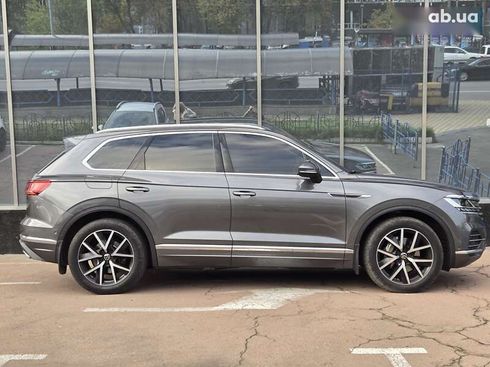 Volkswagen Touareg 2022 - фото 7