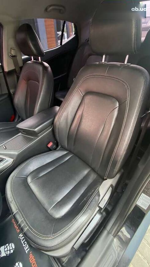 Kia K5 2013 - фото 17