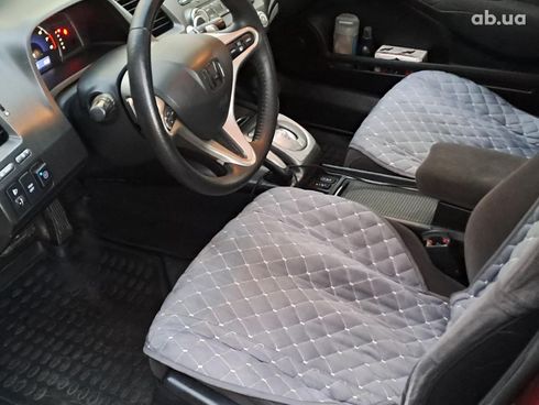 Honda Civic 2007 красный - фото 15