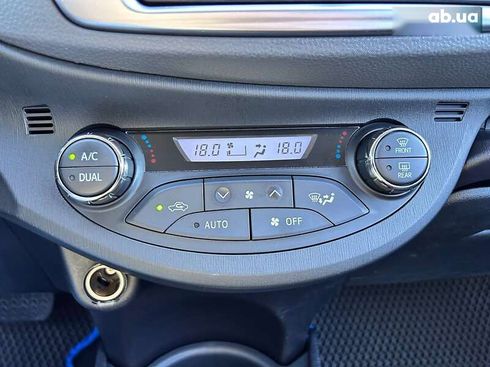 Toyota Yaris 2012 - фото 21