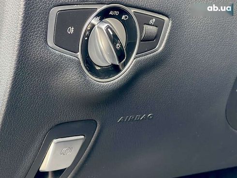 Mercedes-Benz E-Класс 2019 - фото 24