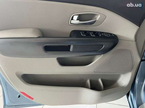 Kia Carnival 2014 - фото 10