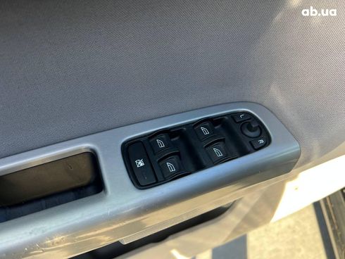 Volvo V50 2008 черный - фото 16