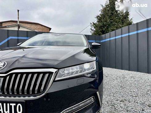 Skoda Superb 2019 - фото 27