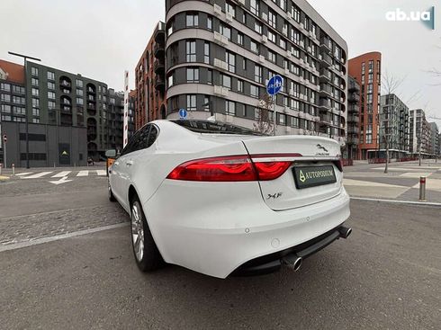 Jaguar XF 2016 - фото 10