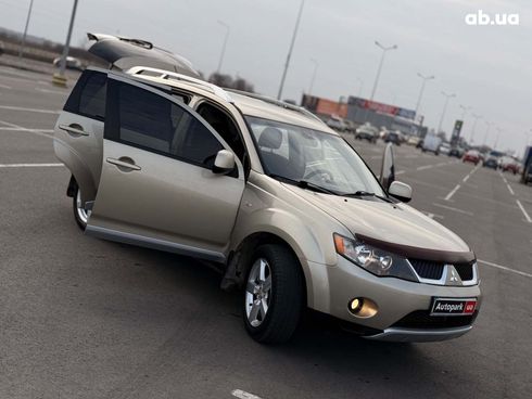 Mitsubishi Outlander XL 2008 бежевый - фото 32