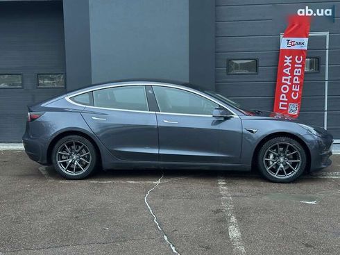 Tesla Model 3 2019 - фото 9