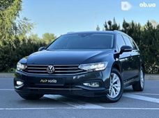 Продаж вживаних Volkswagen Passat 2020 року - купити на Автобазарі