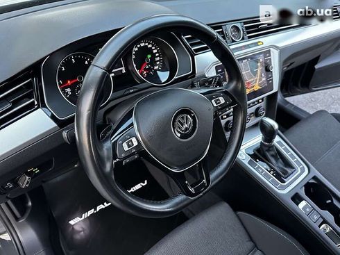 Volkswagen Passat 2018 - фото 23