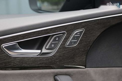 Audi Q8 2021 - фото 24