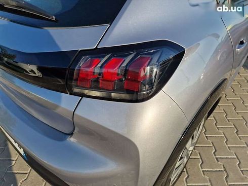 Peugeot 208 2021 - фото 9