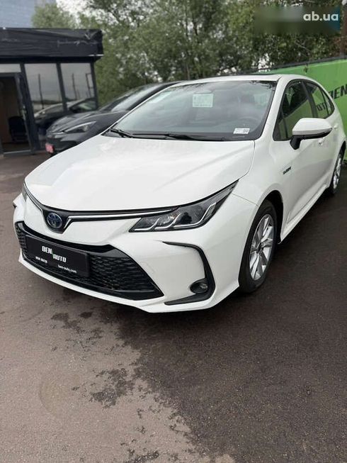 Toyota Corolla 2024 - фото 3