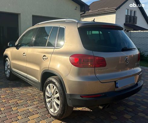 Volkswagen Tiguan 2011 бежевый - фото 3