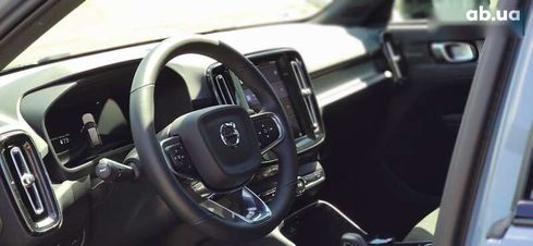 Volvo XC40 2021 - фото 18