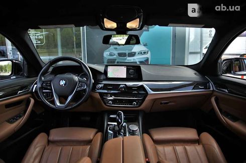 BMW 5 серия 2018 - фото 12