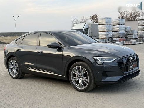 Audi E-Tron 2020 - фото 9