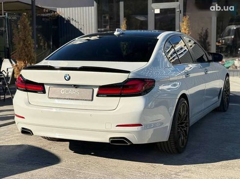 BMW 5 серия 2017 - фото 4