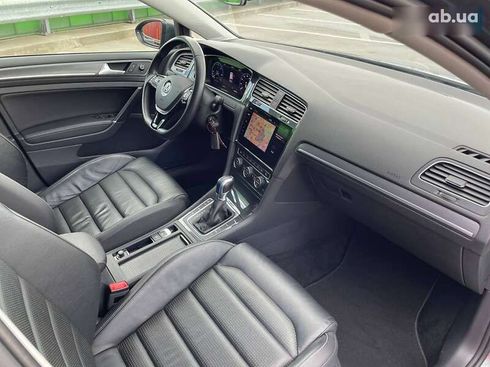 Volkswagen e-Golf 2019 - фото 29