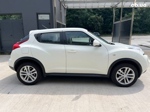 Nissan Juke 2014 белый - фото 6