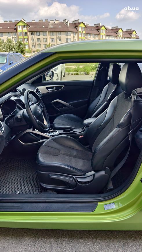 Hyundai Veloster 2012 салатовый - фото 9