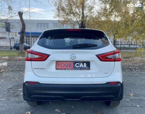 Nissan Qashqai 2021 - фото 18