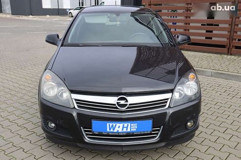 Opel Astra 2013 - фото 2