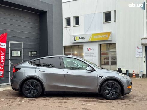 Tesla Model Y 2024 - фото 11