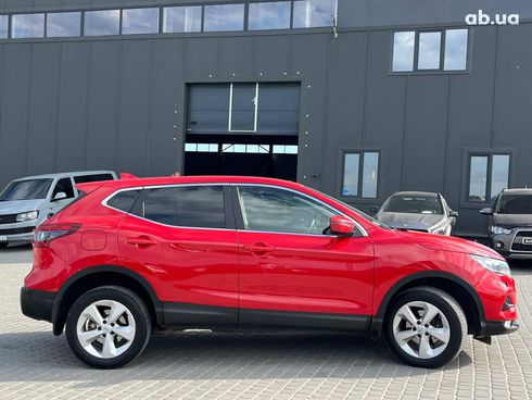Nissan Qashqai 2019 красный - фото 6
