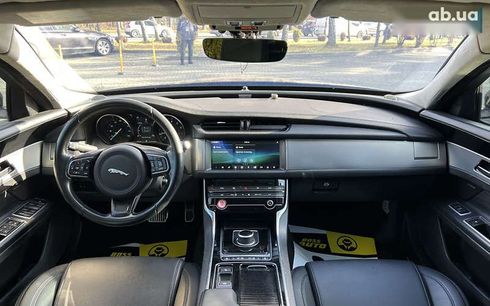 Jaguar XF 2019 - фото 9