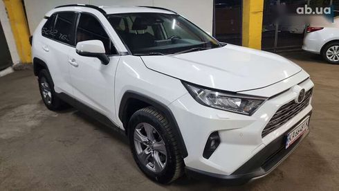Toyota RAV4 2022 - фото 6