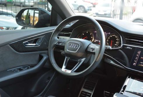 Audi Q8 2020 - фото 30