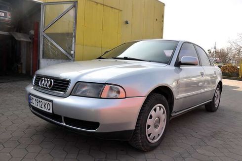 Audi A4 1996 - фото 14