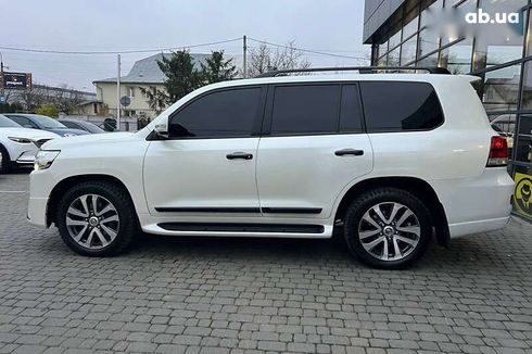 Toyota Land Cruiser 2016 - фото 4