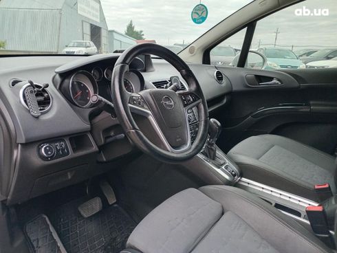 Opel Meriva 2012 белый - фото 11
