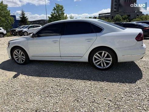 Volkswagen Passat 2018 - фото 15