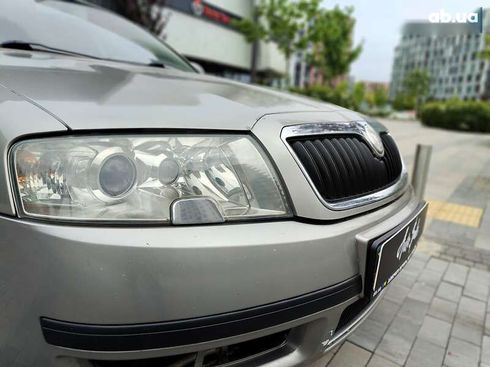 Skoda Superb 2007 - фото 29