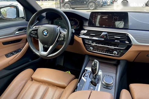 BMW 5 серия 2018 - фото 29