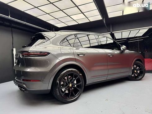 Porsche Cayenne 2018 - фото 20