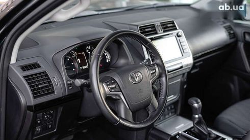 Toyota Land Cruiser Prado 2019 - фото 14